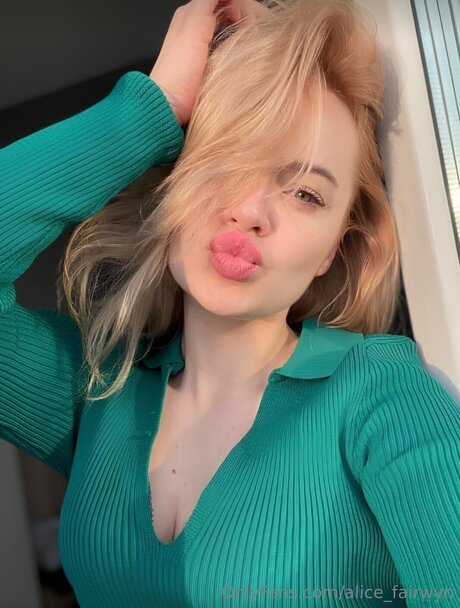 Alice Fairwyn estrella porno bonita galería