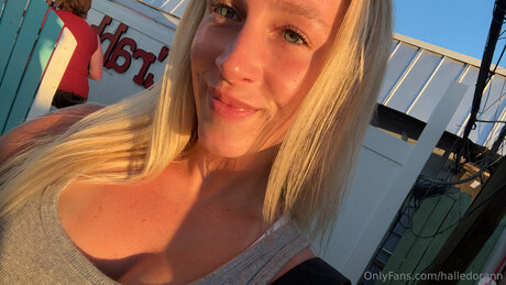 trío en la piscina onlyfans desnudos porno galería