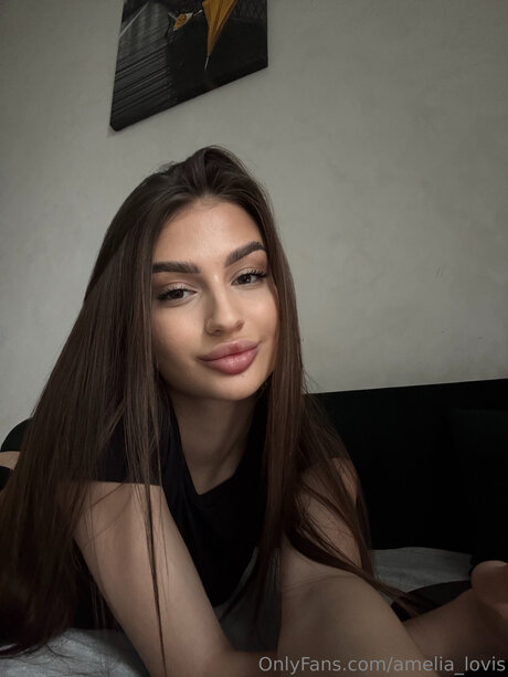 Amelia Lovis estrella porno adulto foto