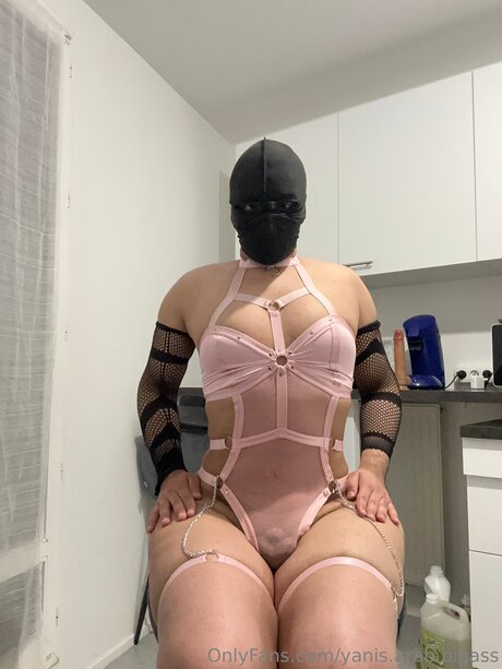 Yanis Arab Bigass sexo modelo galería