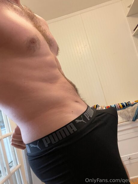 Qevon modelo porno imágenes