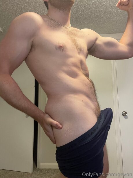 Qevon estrella porno adulto galería