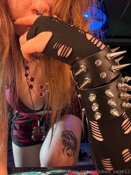 Smoked Sage12 estrella porno en alta definición galería