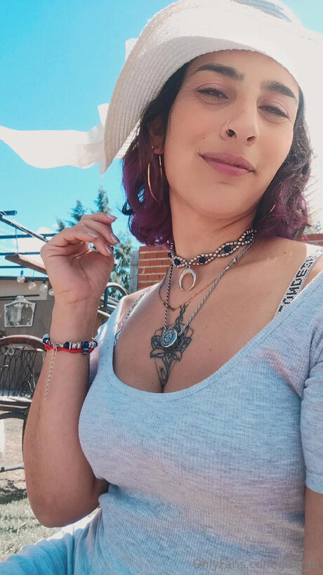 Giuli Jb sexo estrella archivo