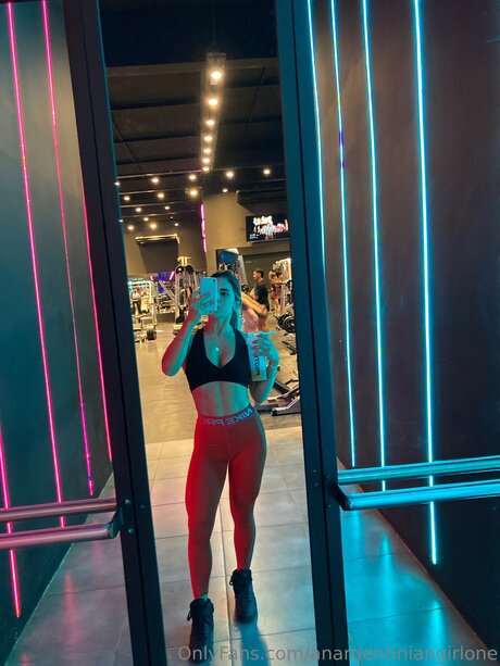 Anargentiniangirlone hermosa estrella porno fotos