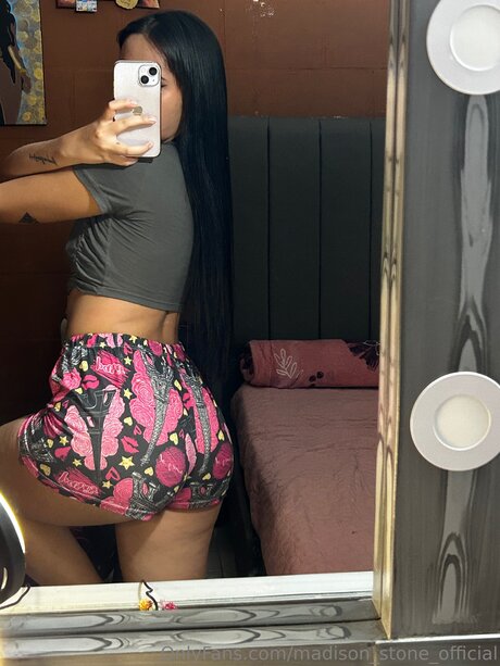 Madison Stone Official modelo exclusivo imágenes