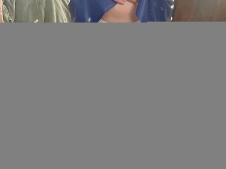 Mavarooniee estrella porno atractiva imagen