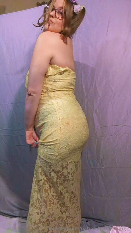 Naturally Naomi Free sexo estrella porno archivo