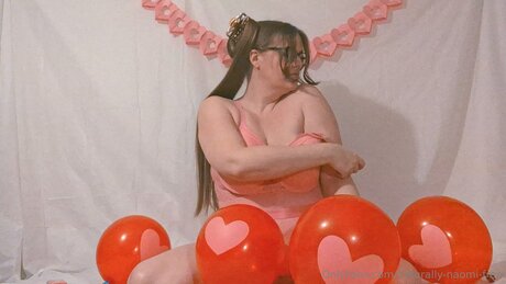 Naturally Naomi Free desnudos de estrellas imagen