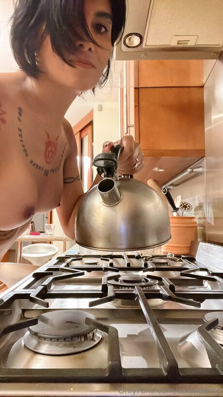 Salandersg modelo exclusivo foto