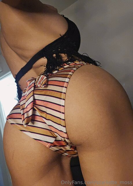 Scarlette Moss estrella pornografica imágenes