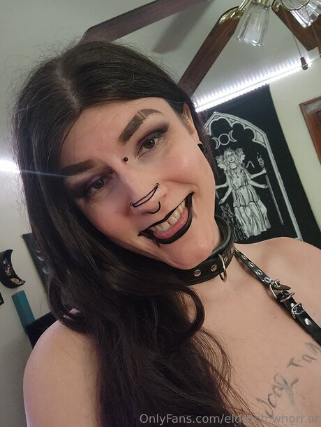 Eldritch Whorr Or modelo adulto imagen