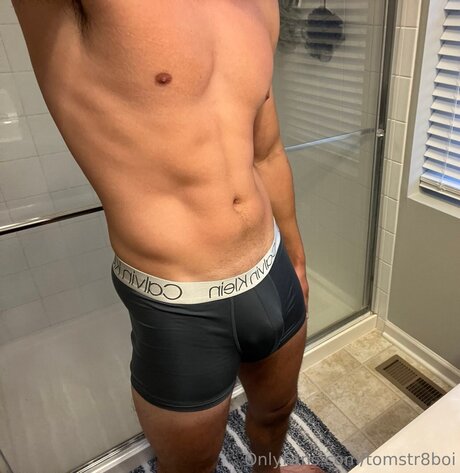 Tomstr8boi modelo desnuda imágenes