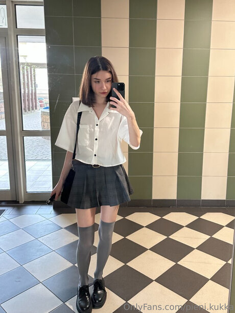 Pieni Minna estrella porno de alta calidad fotos