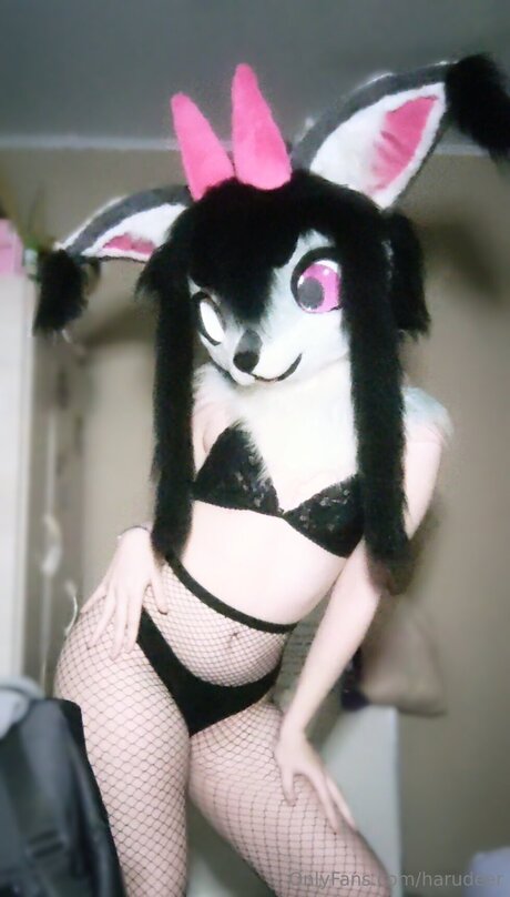 Hotharuad modelo desnuda imágenes