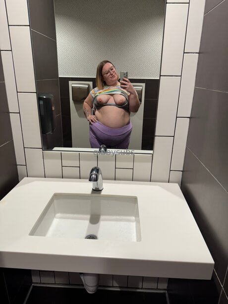 Gabbyglazer modelo desnudos galerías