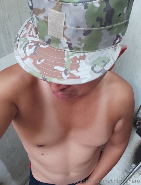 Machoxconero modelo caliente foto