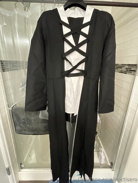 Noctisero modelo hermosa archivo