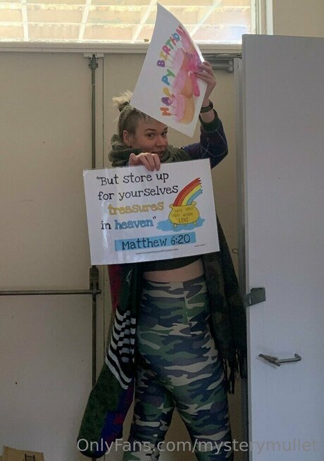 Mysterymullet modelo exclusivo imagen