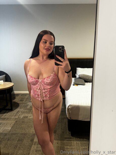 Holly X Star modelo libre galerías