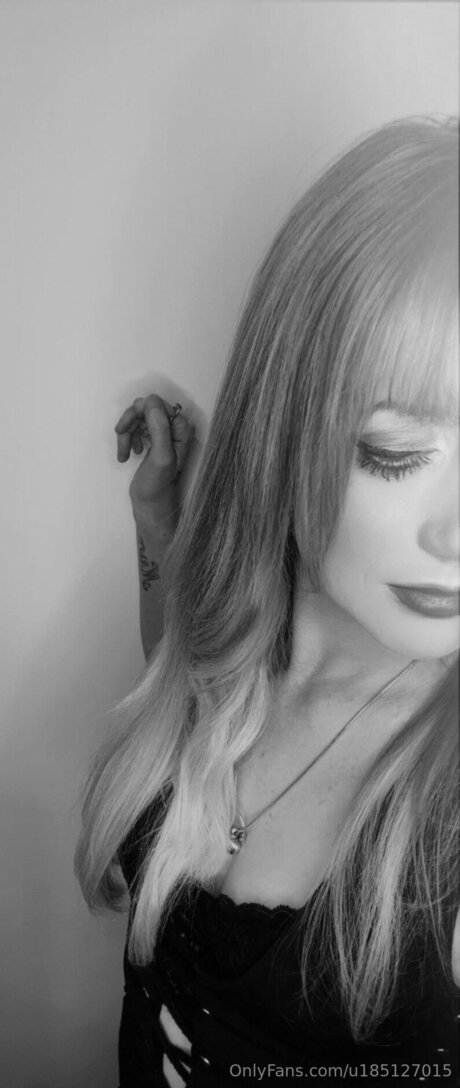 U185127015 actriz desnuda imágenes