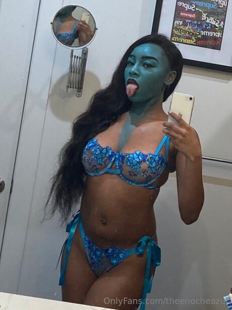 Theenocheazul buena estrella porno imágenes