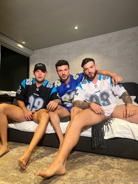 Theolivercolt estrella porno caliente foto