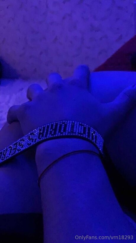 Vrnesser estrella porno desnuda imagen