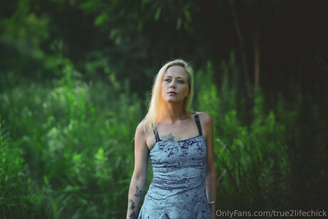 True2lifechick modelo superior foto