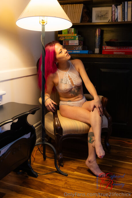 True2lifechick arte modelo fotos