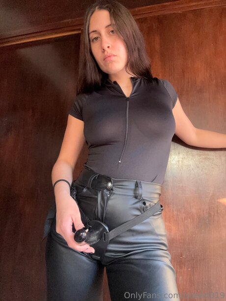 Queen019 estrella porno galerías