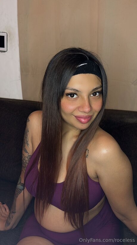 Roceless estrella porno en alta definición imagen