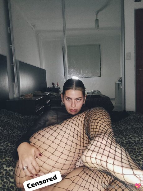 Curvy Tess modelo hd foto