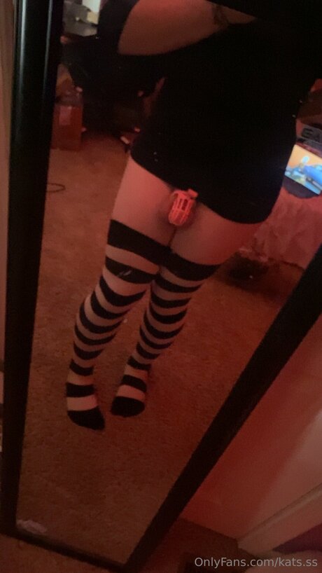 Kats Ss estrella porno desnuda fotos