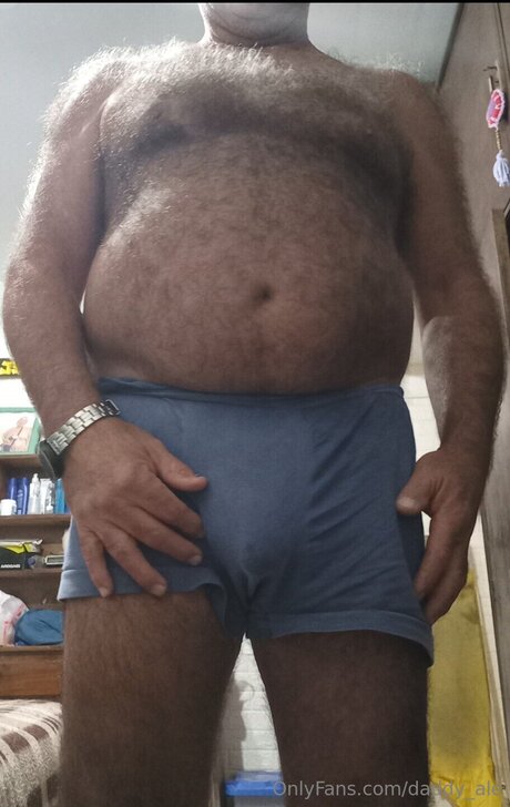 Daddy Ale estrella porno de arte archivo