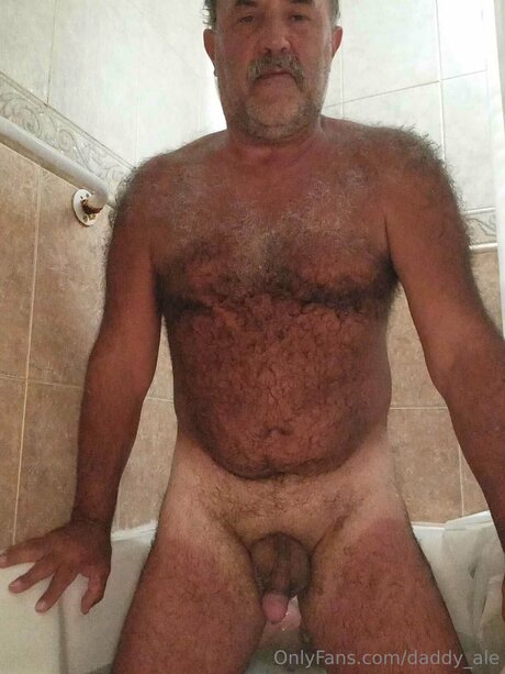 Daddy Ale buen modelo imágenes