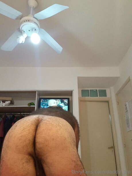 Daddy Ale desnudos estrella porno archivo