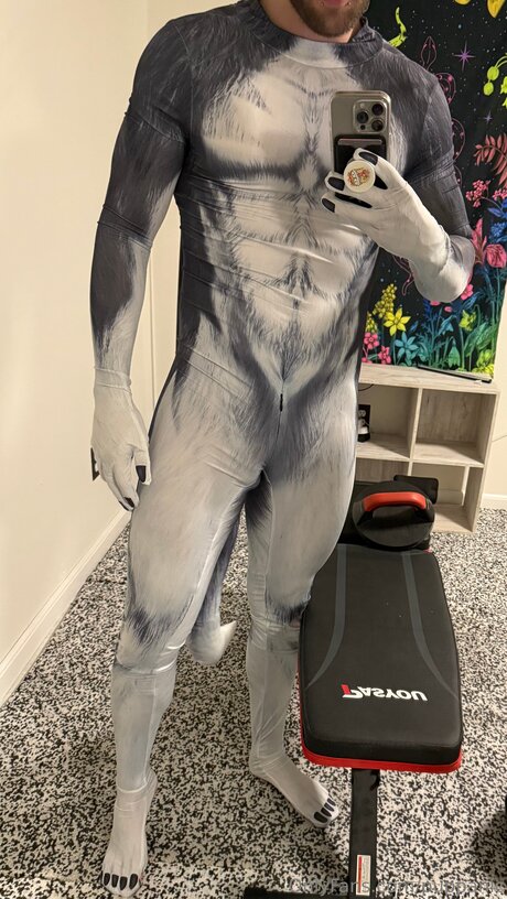 Puppanic modelo desnudo archivo