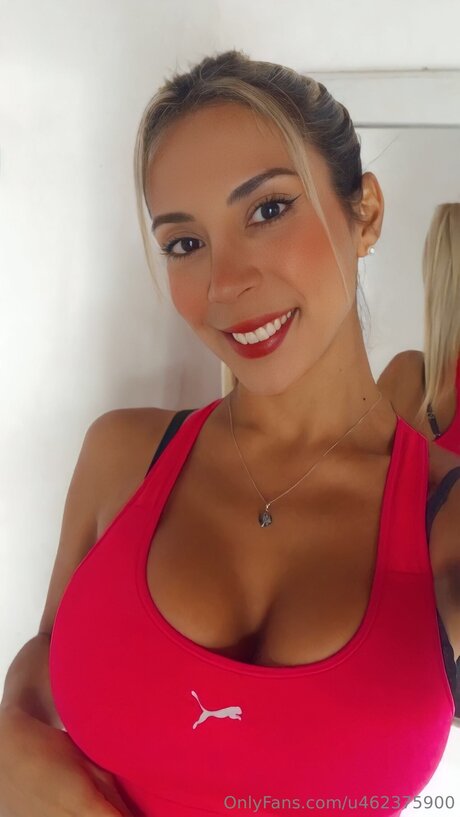 Lolavippp estrella porno exclusiva archivo