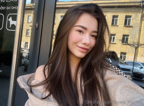 Lovely Lilly Me estrella erótica galería