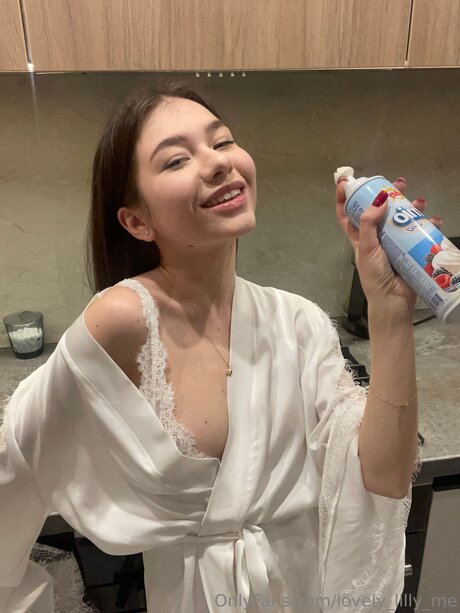 Lovely Lilly Me desnudos estrella archivo