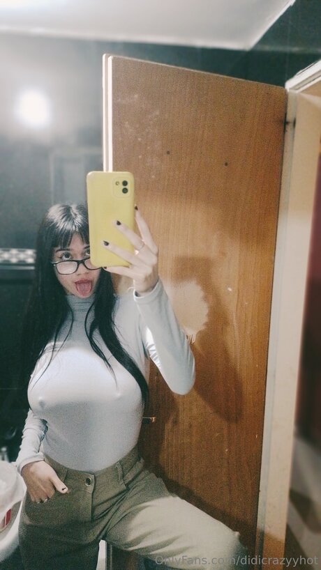 Didicrazyyhot estrella porno atractiva foto