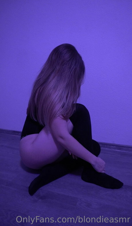 blondieasmr modelo mejor fotos