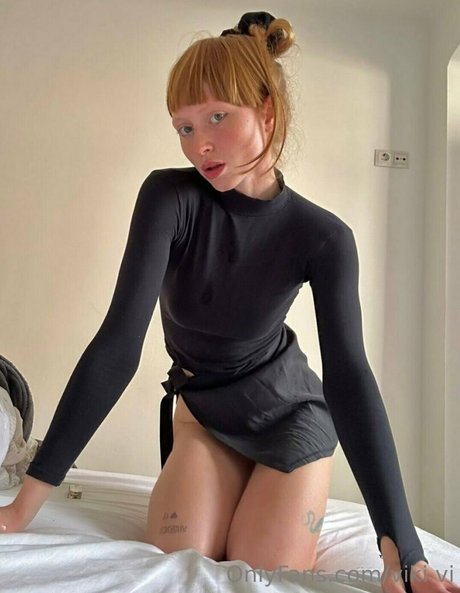 viki vi arte modelo imágenes