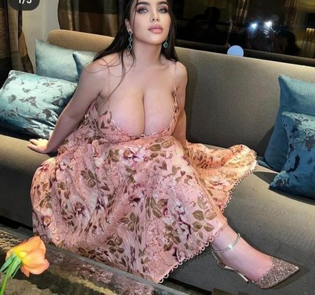 Noure Sahli bonita modelo recopilación