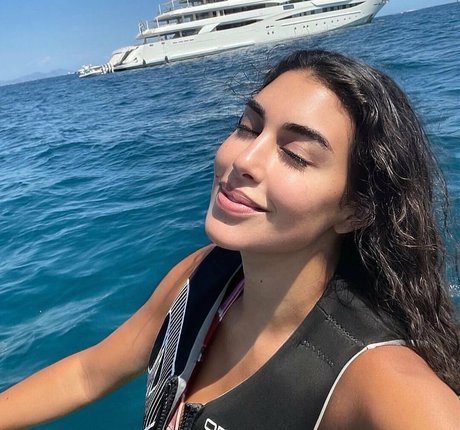 Noure Sahli mejor estrella imágenes