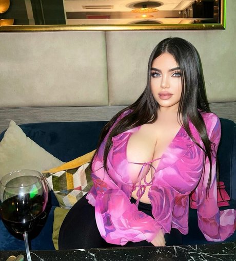 Noure Sahli estrella del sexo fotos