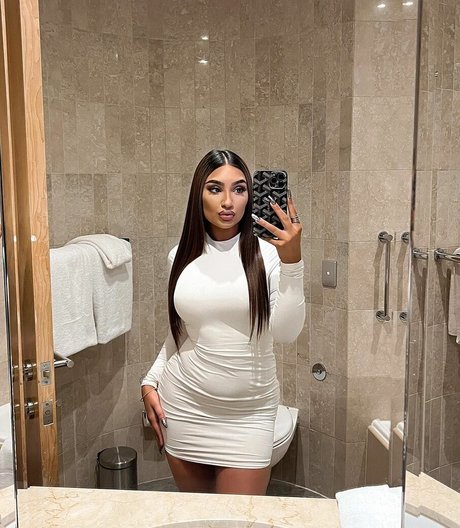 simmykk actriz de alta definición foto