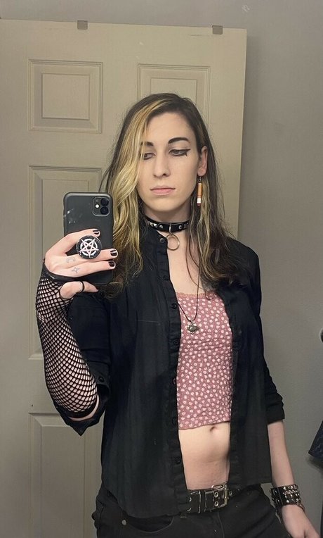 Devi Dionne modelo exclusivo archivo