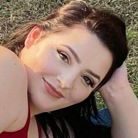 better than netflix estrella atractiva fotos